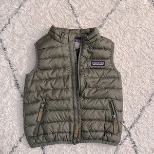 Patagonia Down Sweater Vest - Green 2T